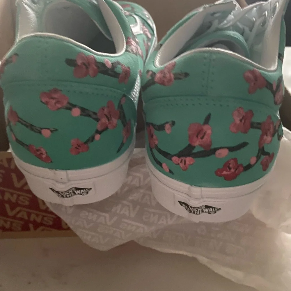 NWT Custom hand painted Vans - Picture 7 of 13